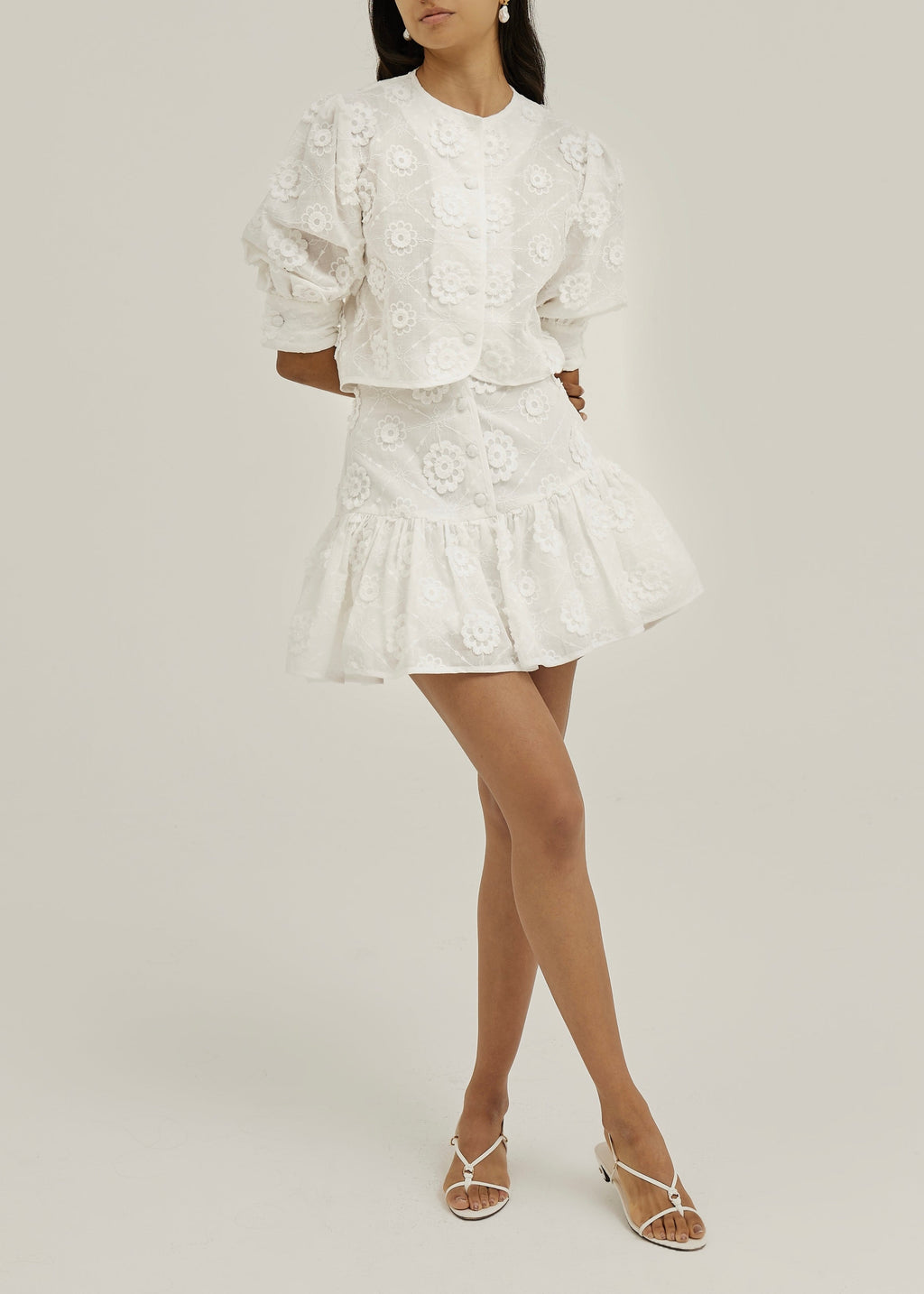 Falda-Short Laney con Apliques Florales 3D | Blanco Island