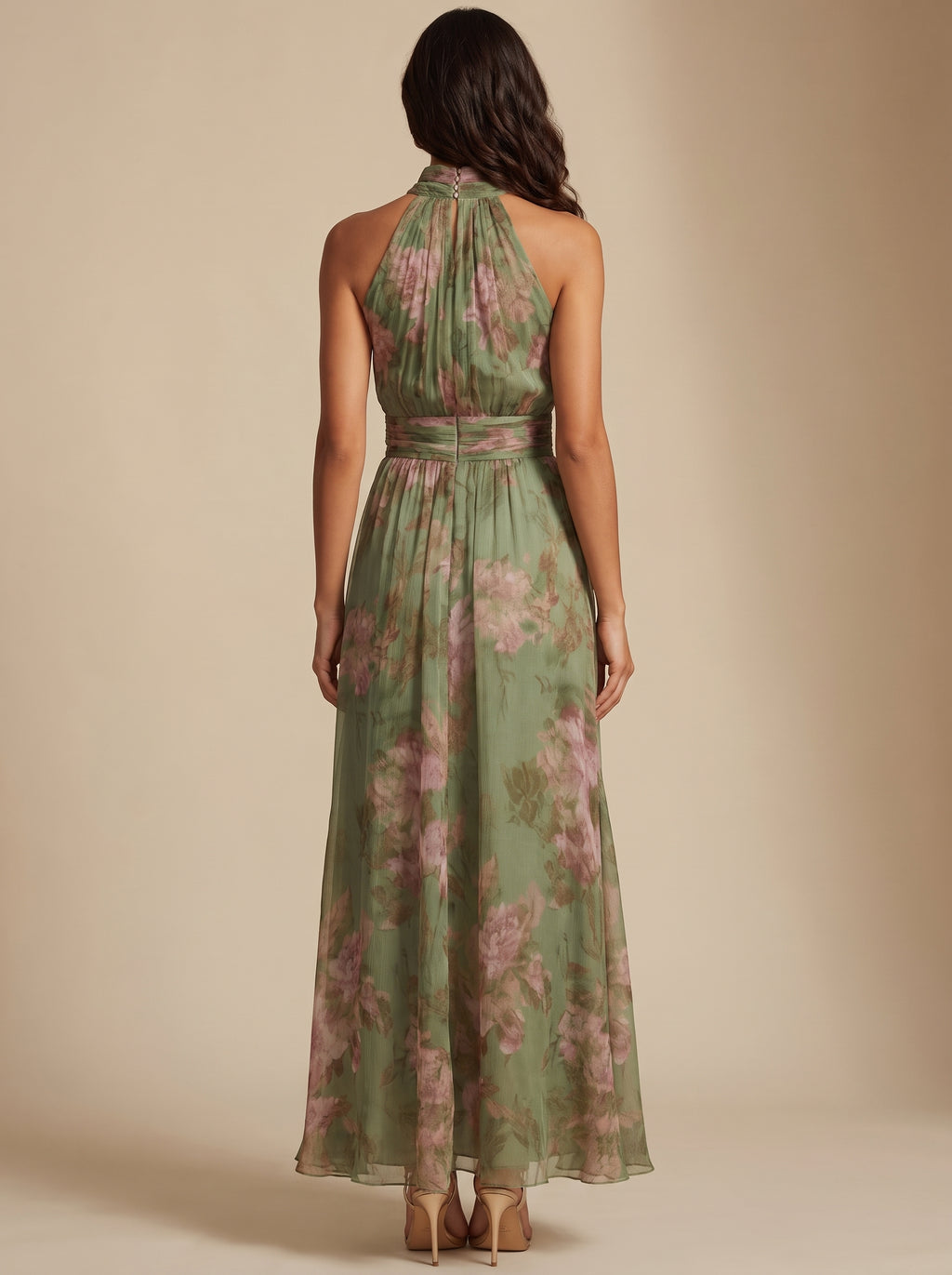 Livia | Elegante vestido largo con cuello halter y estampado floral