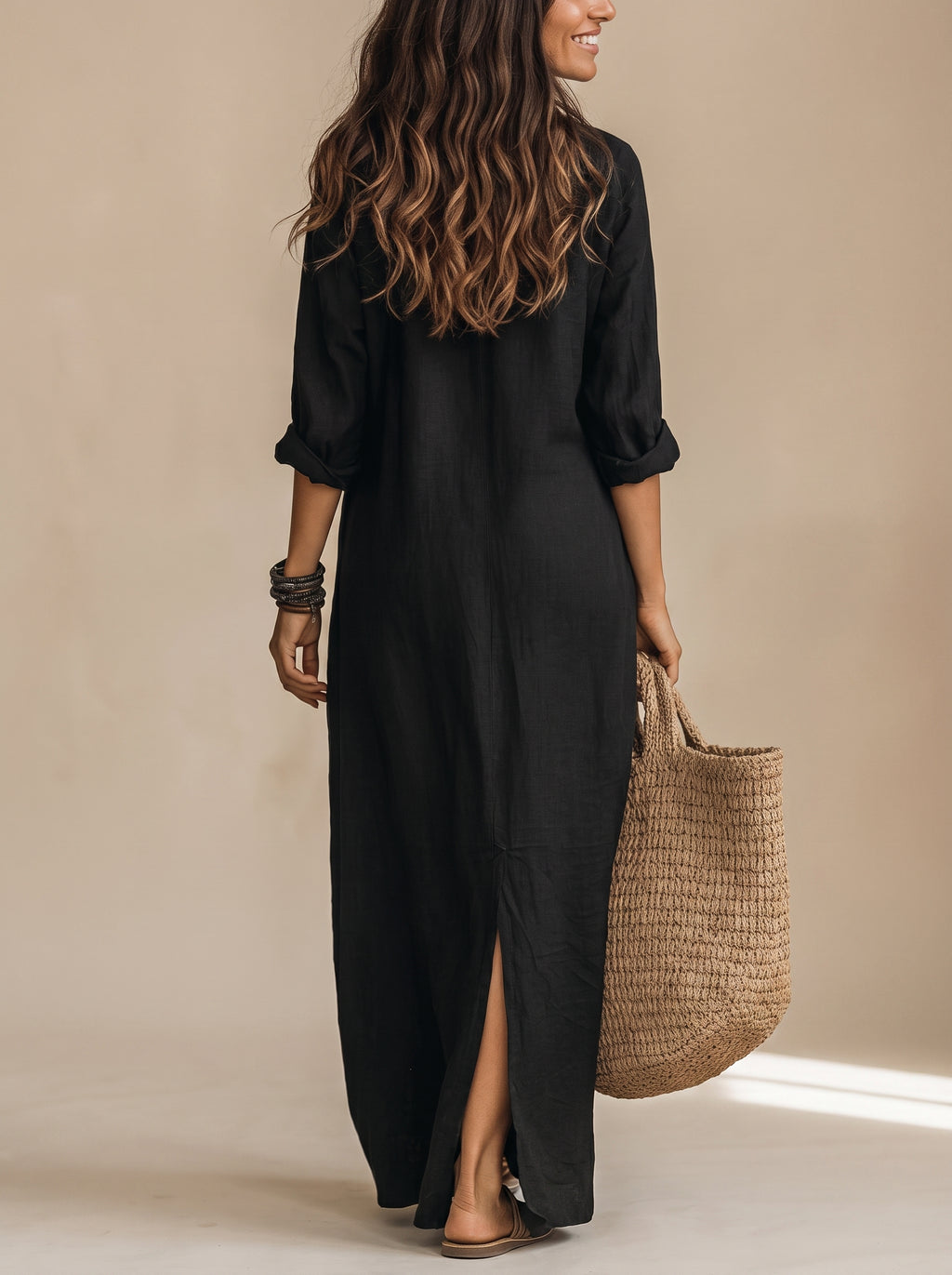 Soline™ | Vestido largo negro tipo maxi con botones