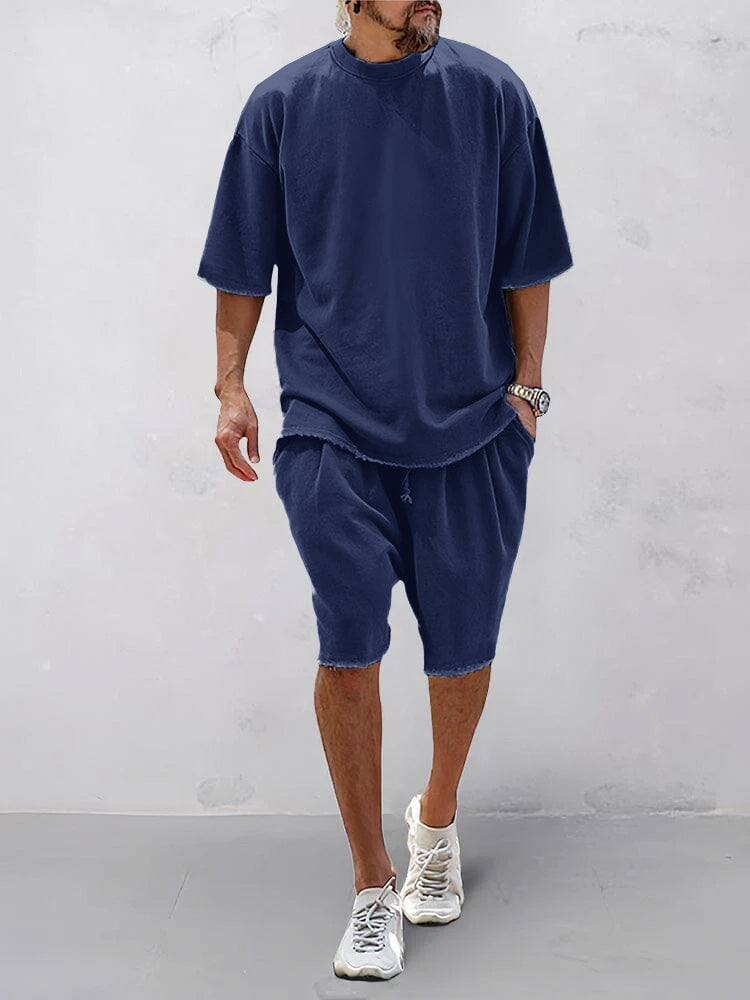 Conjuntos deportivos de colores lisos, de corte holgado y estilo informal