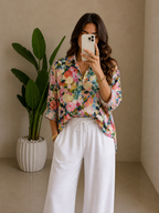 Blusa ligera y colorida con estampado
